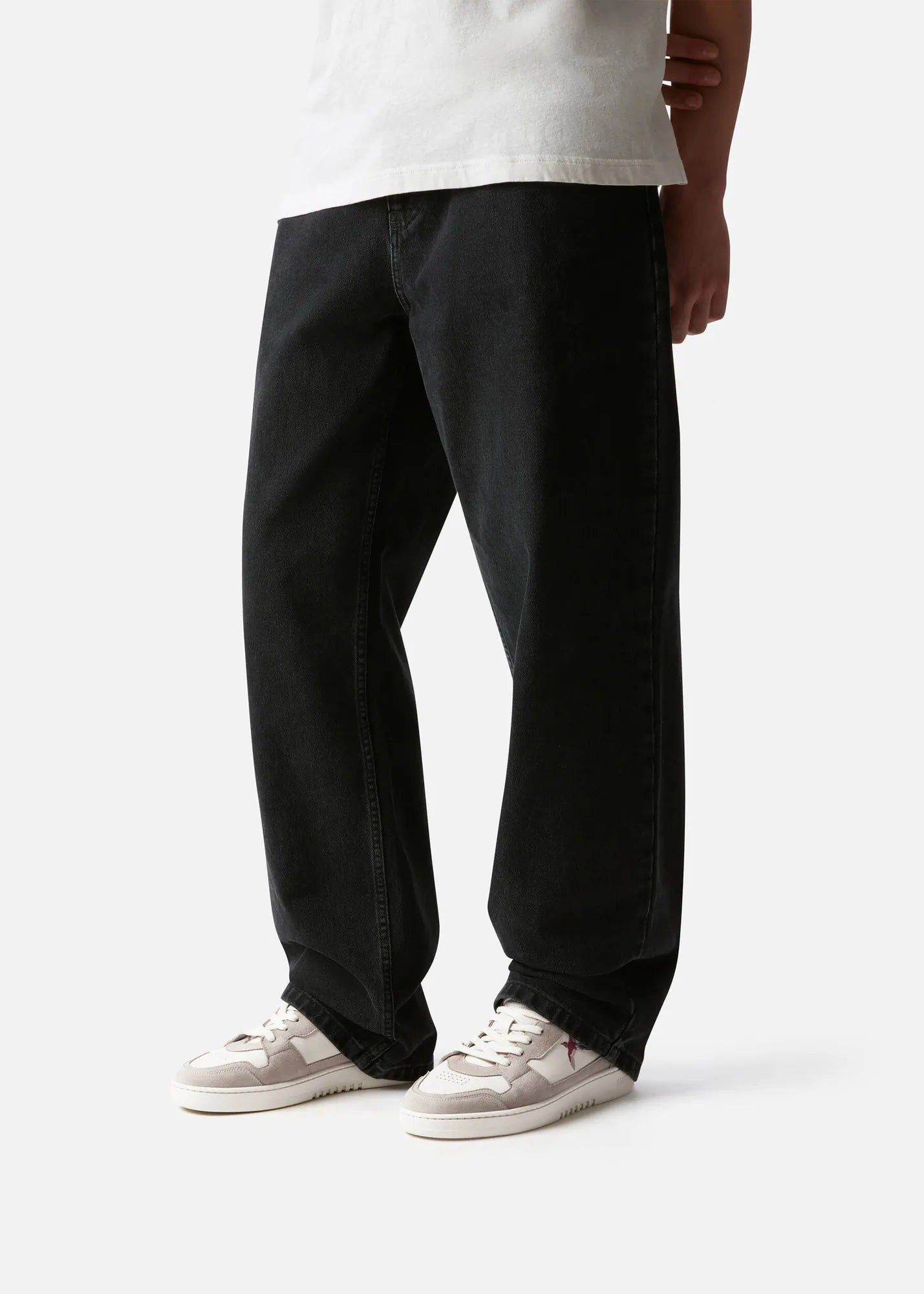 Dice Lo Bee Bird Sneaker